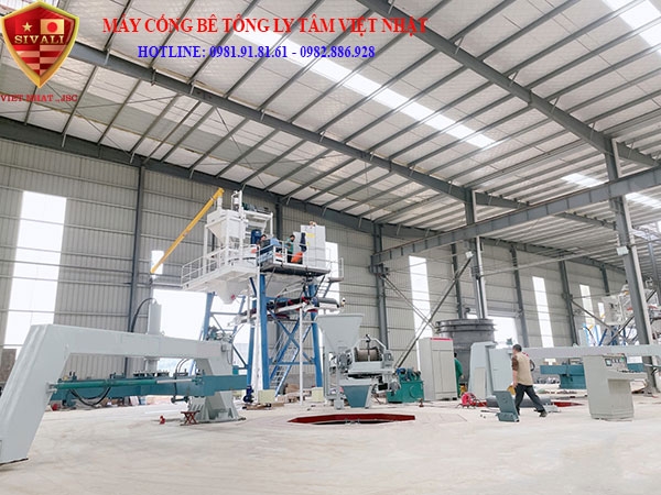 Máy sản xuất ống cống bê tông rung lõi khuôn