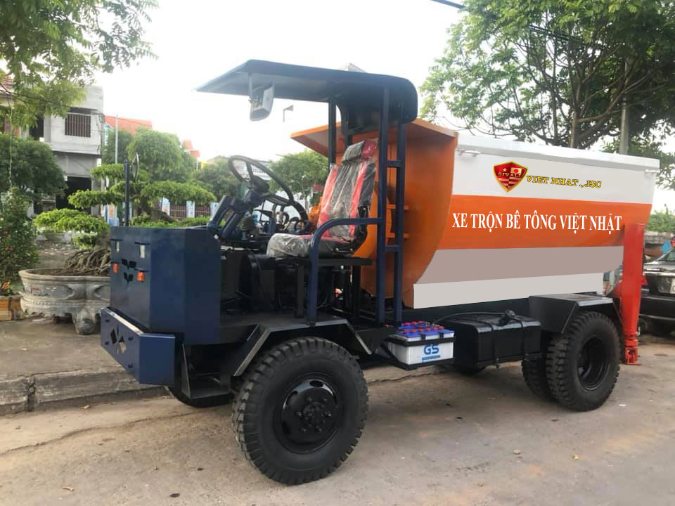 máy trộn bê tông tự hành